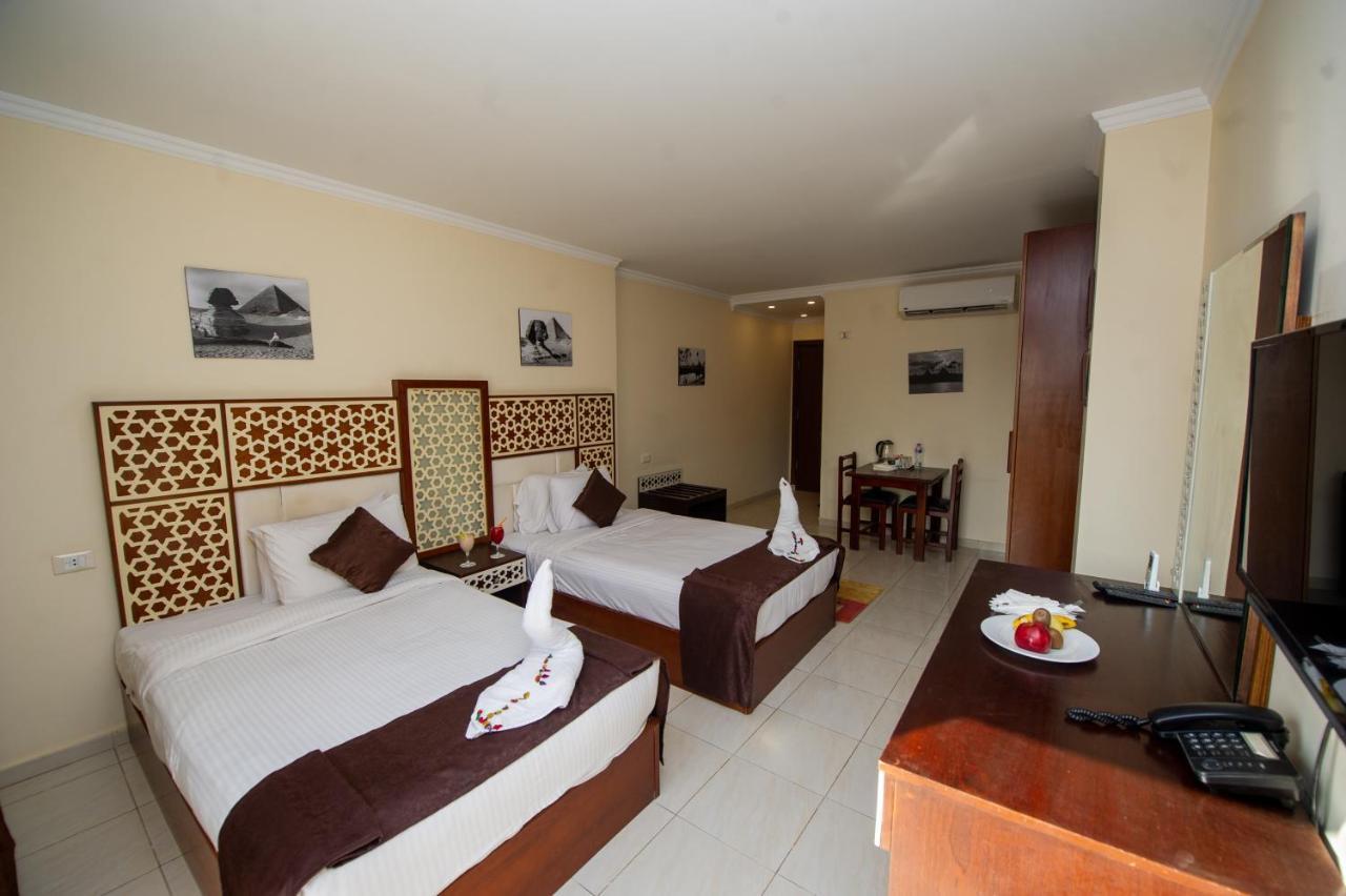 Pyramids Valley Boutique Hotel Kafrat al Jabal Екстер'єр фото